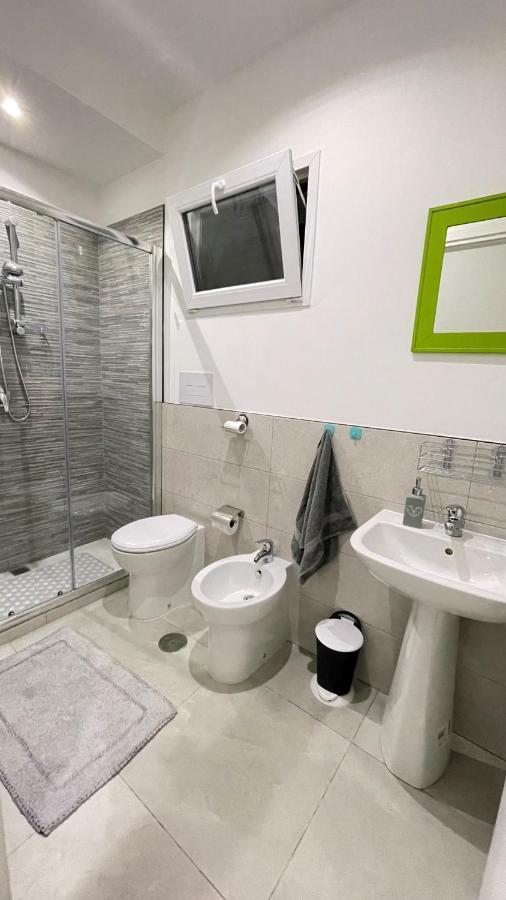 Al Quattordici Apartment Бриндизи Екстериор снимка