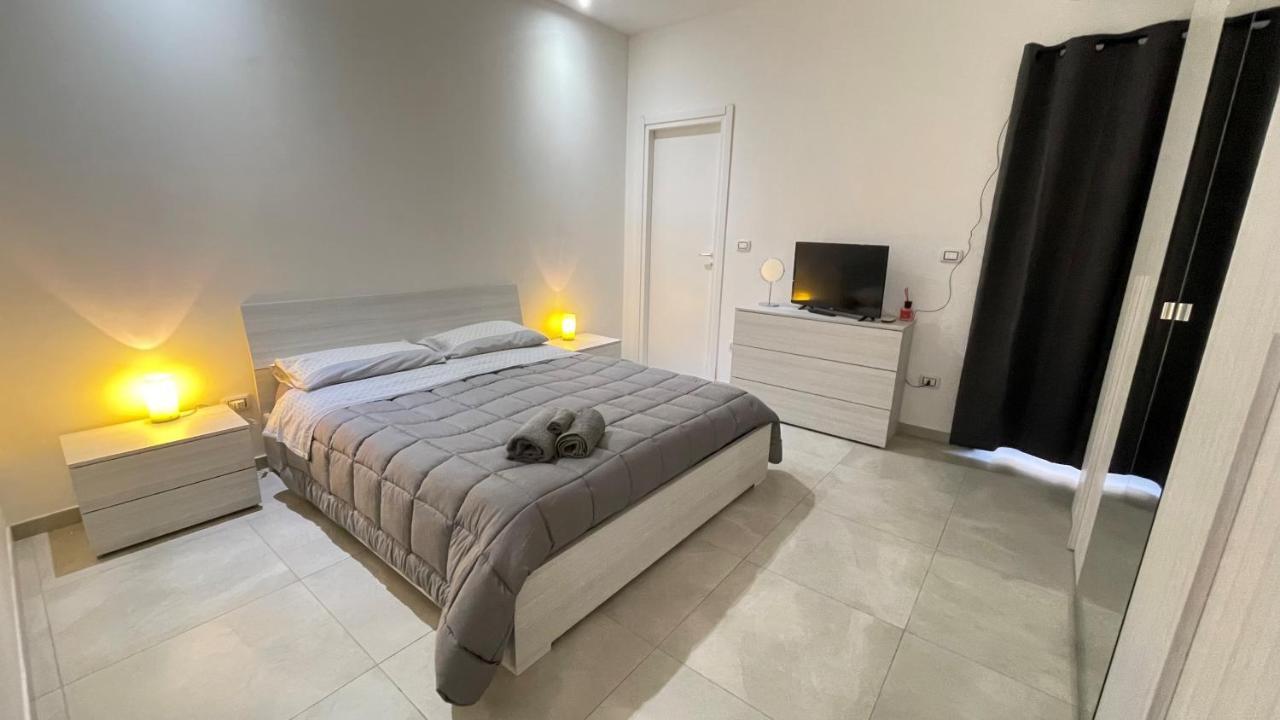 Al Quattordici Apartment Бриндизи Екстериор снимка